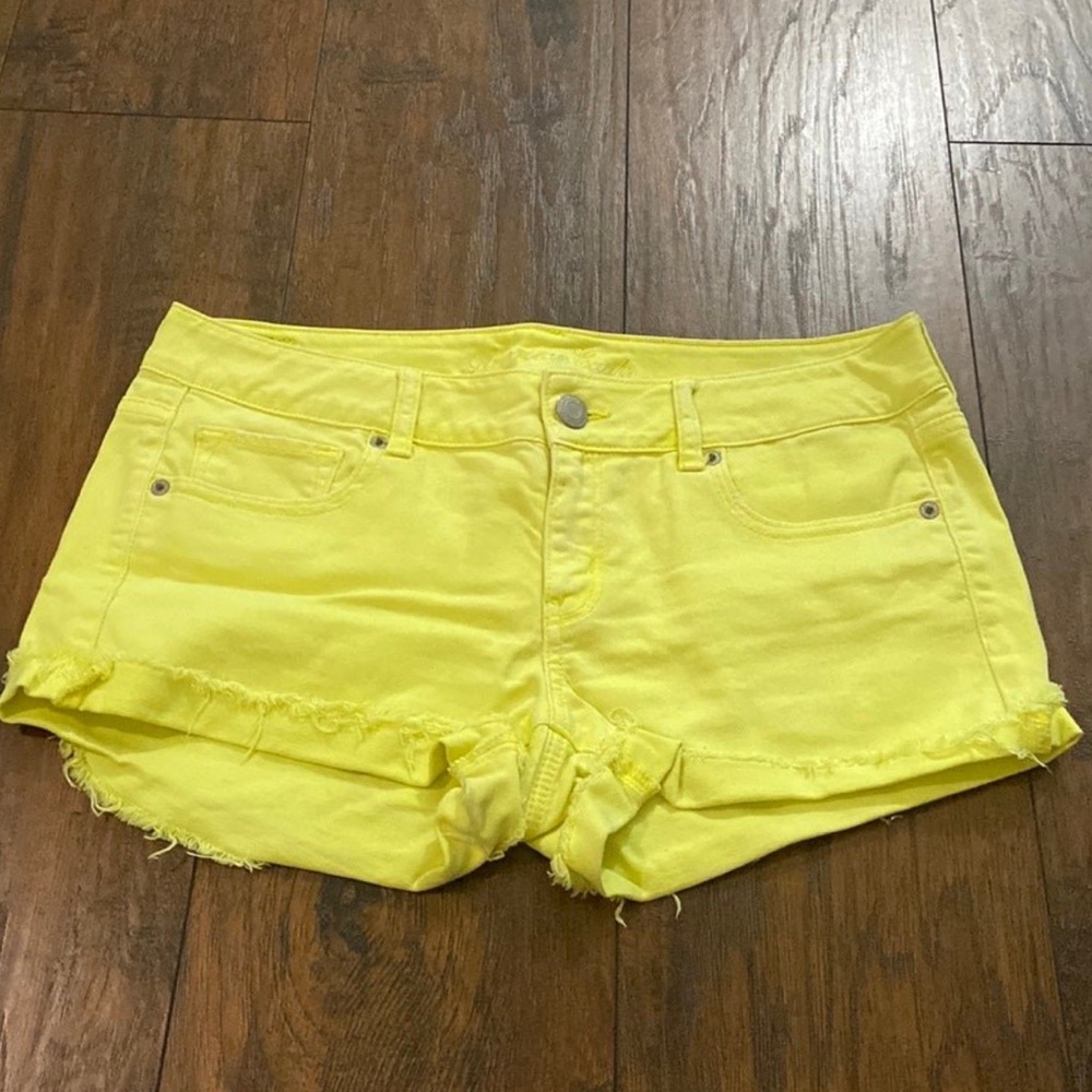 Size 10 neon yellow American eagle shorts